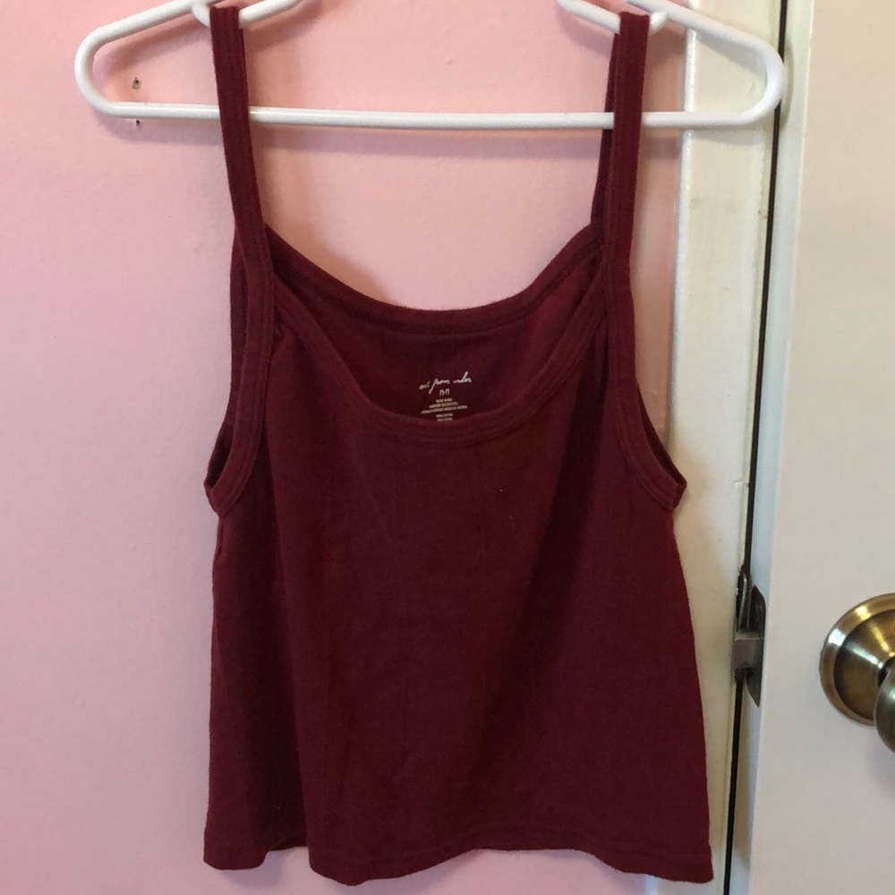 URBAN OUTFITTERS CROPPED CAMI